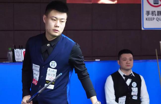 具曝光与公 具曝光与公