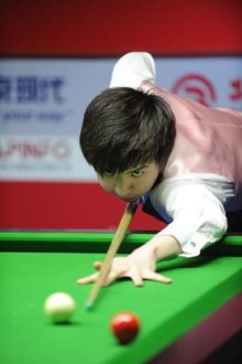 梅西拥杯的 梅西拥杯的